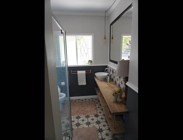 3 BEDROOM FREESTANDING TO LET IN HELDERVUE